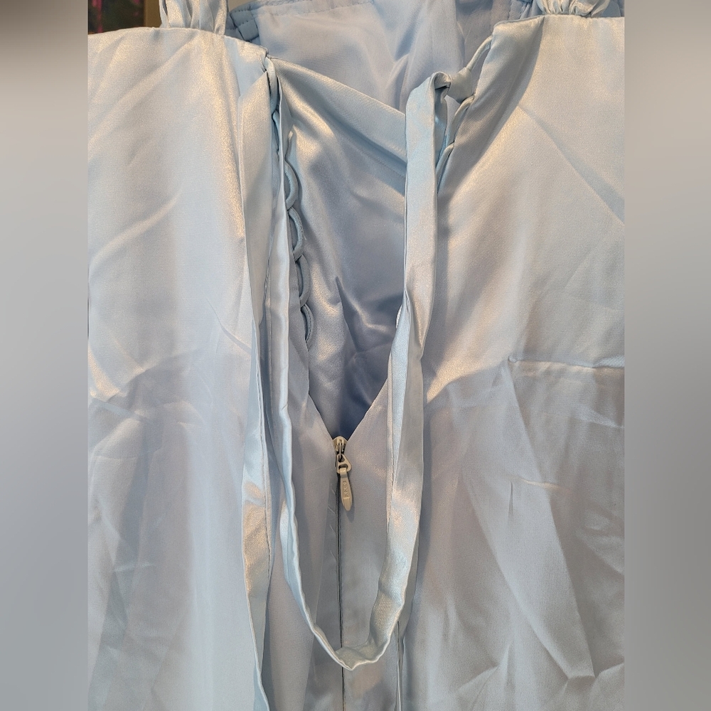 NWT Wear Your Love Light Blue Satin Off Shoulder Mini Dress Clear Straps Size 4 - Picture 5 of 6